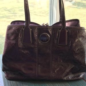 Coach Plum Patent Kisslock Carryall Pre-Owned Great color for Fall/Winter!!